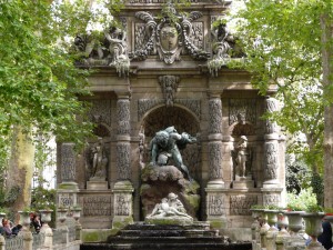 OVH-Sculpture-Fontaine-Medicis002